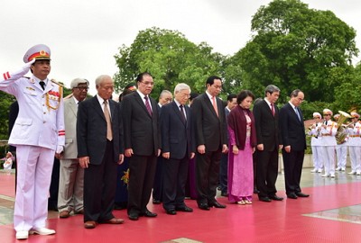 Lãnh đạo Đảng, Nhà nước dâng hương tưởng nhớ Chủ tịch Hồ Chí Minh