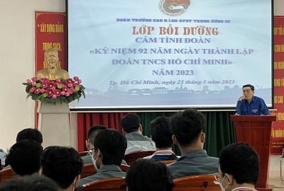 Lớp cảm tình Đoàn và triển khai 04 bài lý luận chính trị nhân dịp kỷ niệm 92 năm ngày thành lập Đoàn TNCS Hồ Chí Minh (26/03/1931 - 26/03/2023)